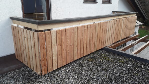 Balkonverkleidung Lärche - Außenbau Balkonverkleidung Lärche - Außenbau