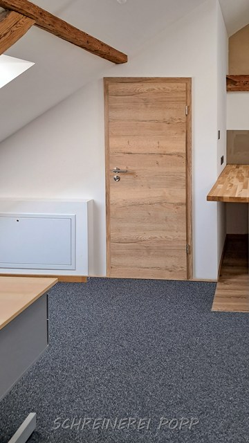 Büroausbau im Dachgeschoss WC-Tür Büroausbau im Dachgeschoss WC-Tür