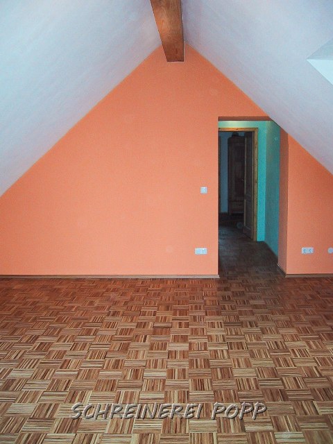 Dachausbau Dachausbau mit Parkett