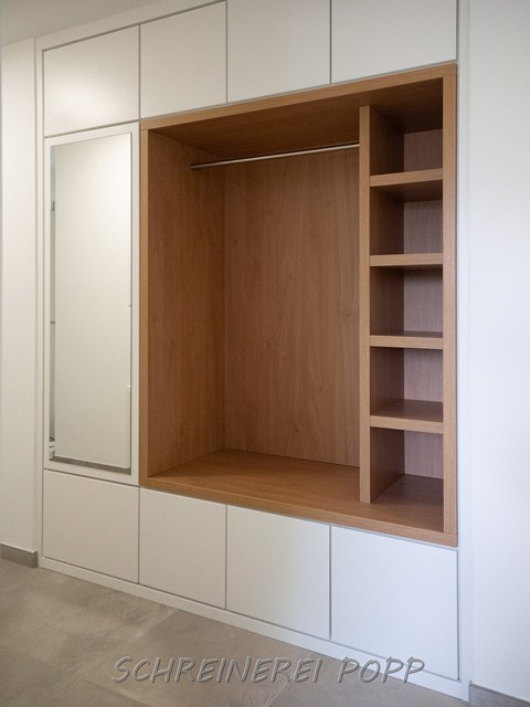 Einbauschrank Flur Eiche weiß rechts Einbauschrank Flur Eiche weiß rechts