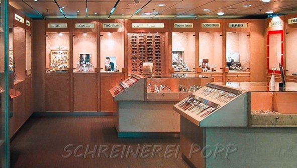 Verkaufsvitrinen aus Eiskbirke - Ladeneinrichtung Verkaufsvitrinen aus Eiskbirke - Ladeneinrichtung