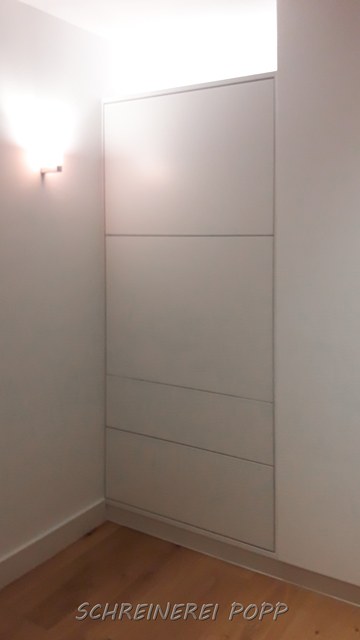 Nischenfernsehschrank geschlossen Nischenfernsehschrank geschlossen