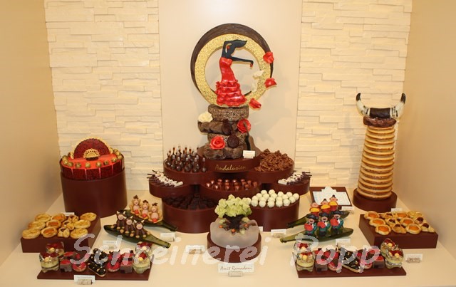 Präsentationssockel für Patisseriewaren Präsentationssockel für Patisseriewaren