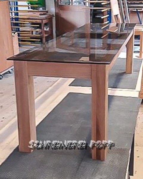 TV Tisch mit Glasplatte TV Tisch mit Glasplatte