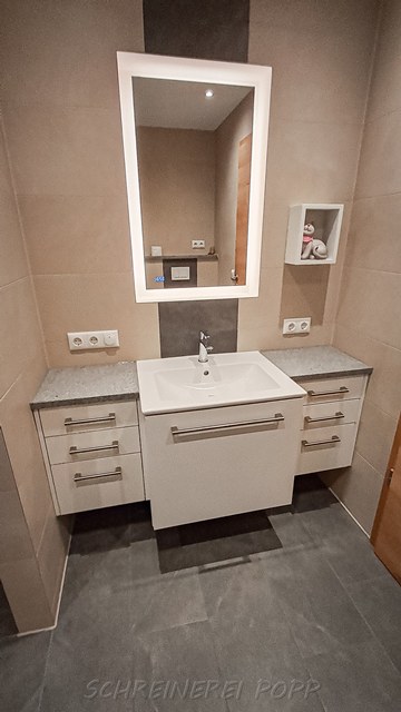 Waschtisch für Gäste-WC mit Granitplatte - Badeinrichtung Waschtisch für Gäste-WC - Badeinrichtung